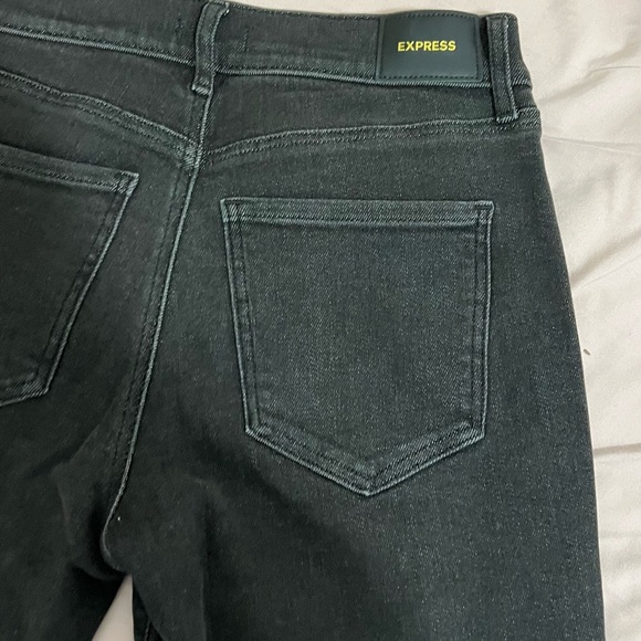Express Mid Rise Skyscraper Jeans - Picture 4 of 5